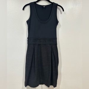 Banana Republic Black Sleeveless Dress with Knitted Wool Style Skirt LBD Size 0